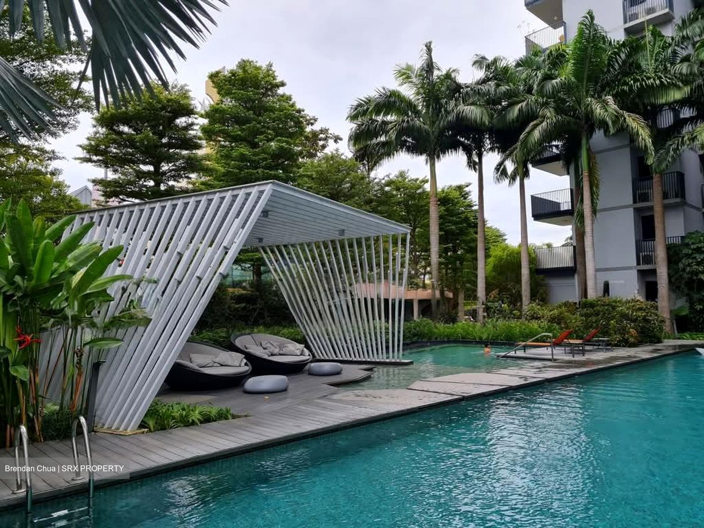 Sky Vue (D20), Condominium #574397881